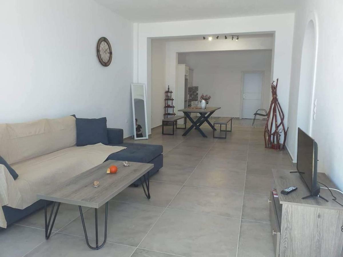 Papillon Villa Pera Gyalos ภายนอก รูปภาพ